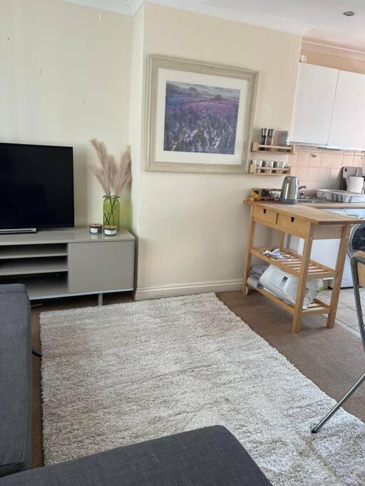 1 Bedroom Flat Sleeps 4 In Abingdon Oxfordshire Zewnętrze zdjęcie