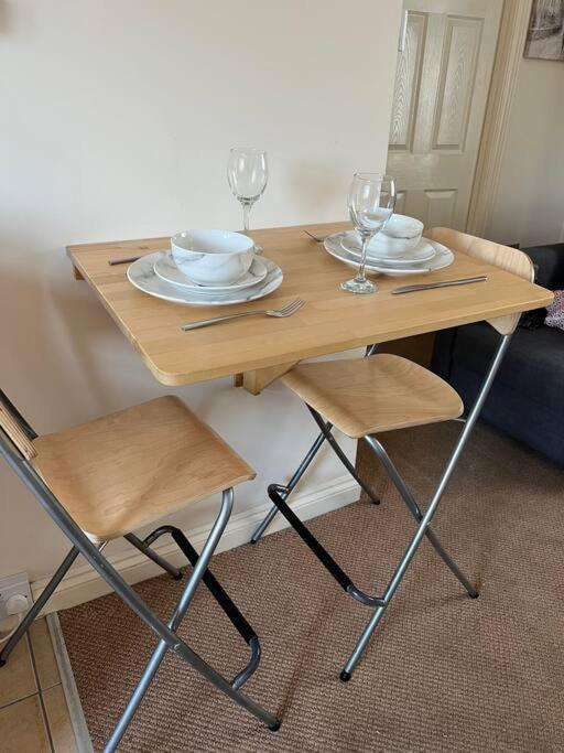 1 Bedroom Flat Sleeps 4 In Abingdon Oxfordshire Zewnętrze zdjęcie